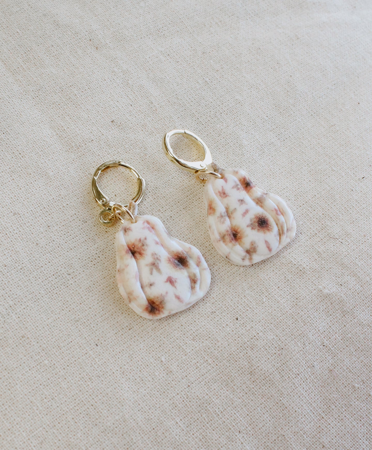 Sunflower Print Gourd Huggies